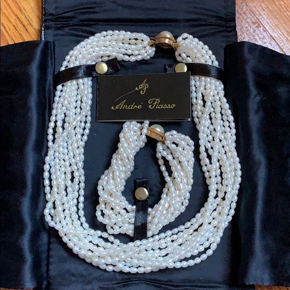 Andre Piasso Freshwater Pearl Set 